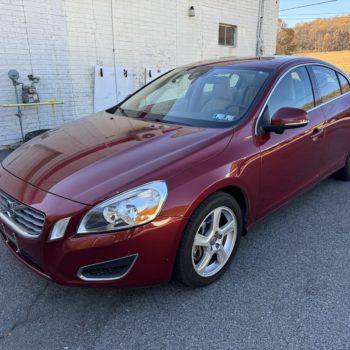 VOLVO S6- T5 AWD - with originally one owner and 101 k miles on it