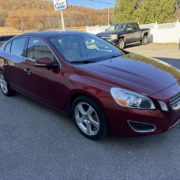 VOLVO S6- T5 AWD - with originally one owner and 101 k miles on it