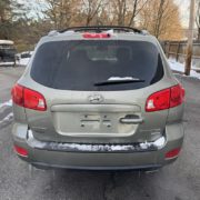 2009 HYUNDAI SANA FE AWD In excellent condition. With 124k miles. (Original Owner)