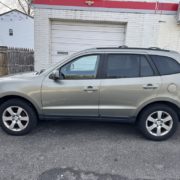 2009 HYUNDAI SANA FE AWD In excellent condition. With 124k miles. (Original Owner)