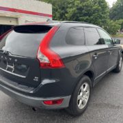2010 VOLVO XC60 In excellent condition