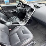 2010 VOLVO XC60 In excellent condition