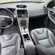 2010 VOLVO XC60 In excellent condition