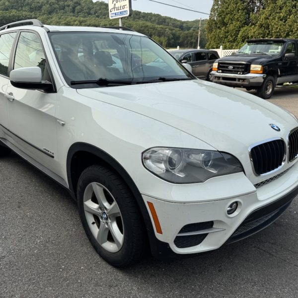 2013 BMW X5 AWD In excellent condition. With 145k miles.