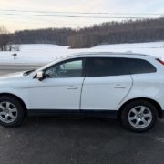 2012 VOLVO XC60 absolutely Nothing wrong with this car