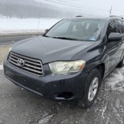 2008 TOYOTA HIGHLANDER AWD In excellent condition. With 157k miles