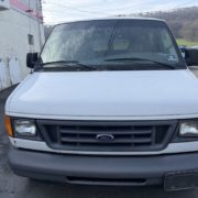 2006 FORD E-150 XLT Good Condition.