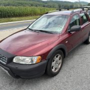 2006 VOLVO XC70 In excellent condition. With 180k miles. 5 cylinder 2.5L engine