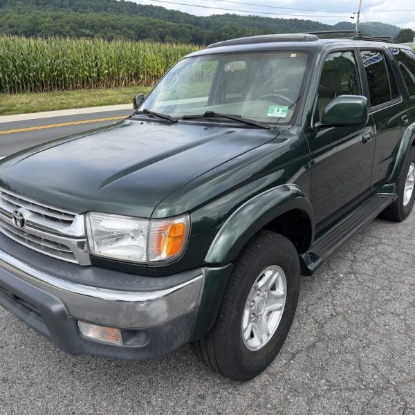 IMG_9106 2001 TOYOTA 4RUNNER In excellent condition. With 189k miles. 6 cylinder 3.4L engine